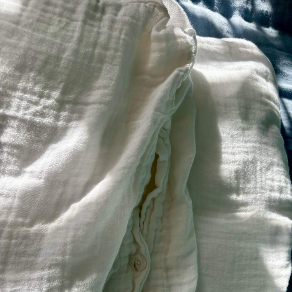 Crate&Barrel Toddler Sized Duvet & Insert - Picture 5 of 13